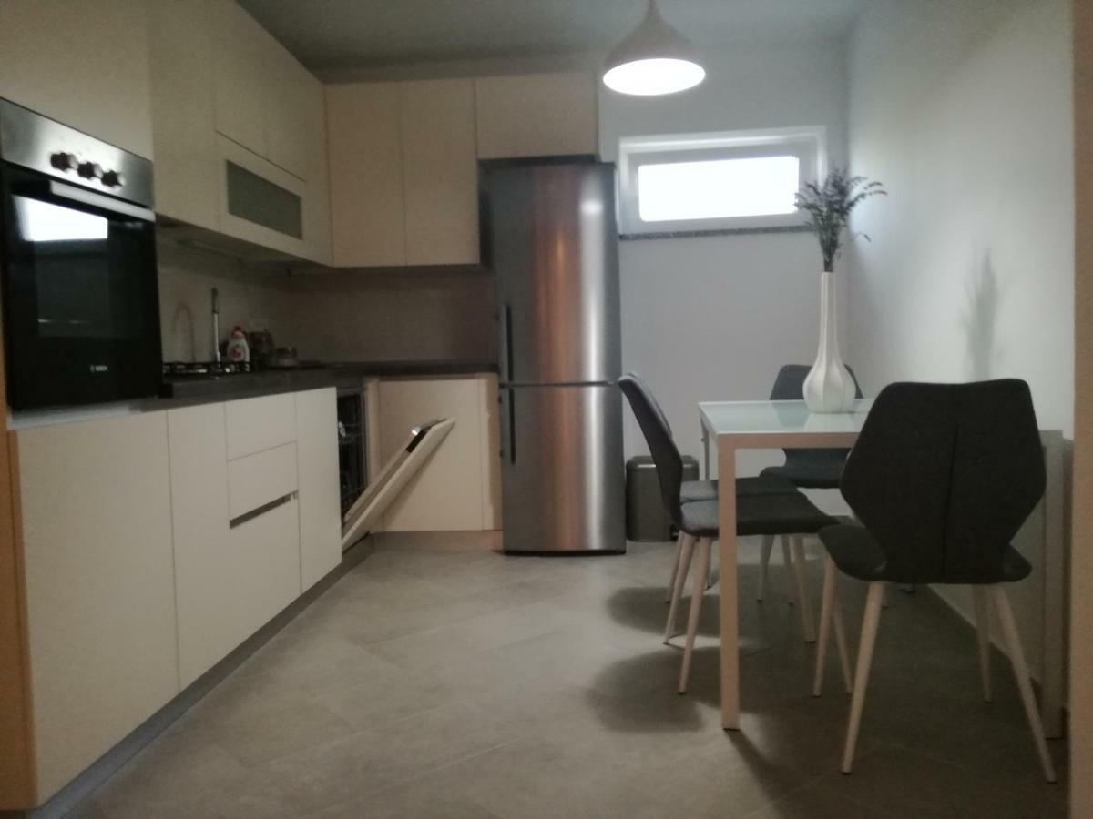 Kuca Za Odmor Pende Villa Banjol Bagian luar foto